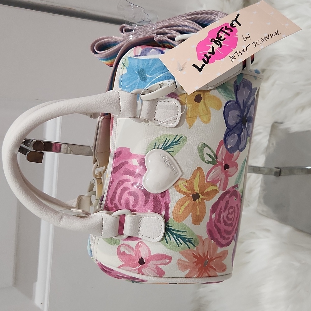 🔹️Betsey Johnson🔹️ LBHARLEY Floral Mini  Handbag Crossbody - White  Multicolor - Picture 13 of 13
